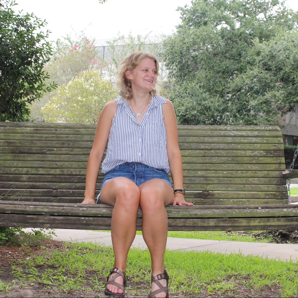 Meet your Posher, Jennifer